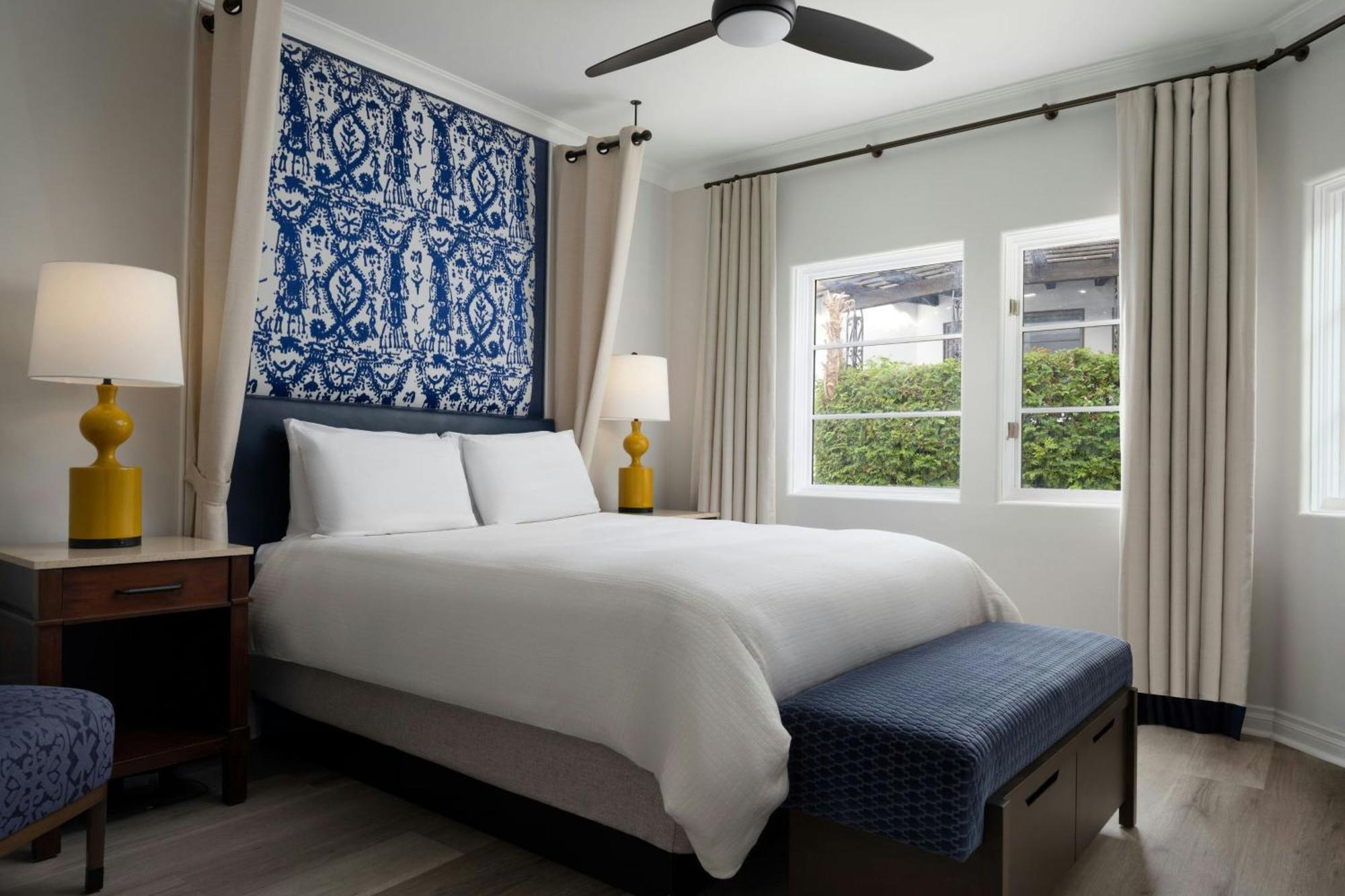 One-Bedroom Queen Suite No Resort Fees,1643179156:JPEG
